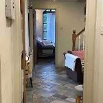 Dom wakacyjny Scar Bridge 3 Bedrooms Sleeps 6 *
