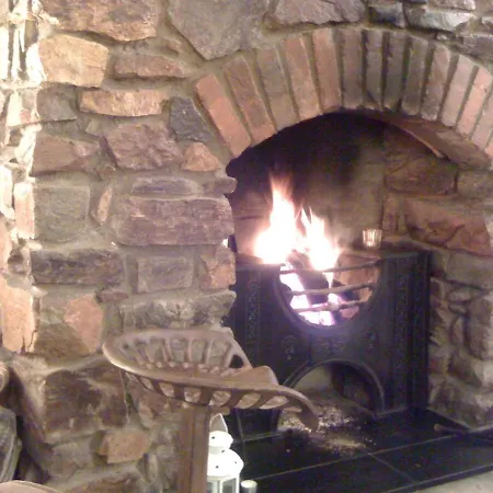 Scar Bridge 3 Bedrooms Sleeps 6