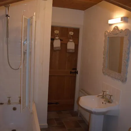Scar Bridge 3 Bedrooms Sleeps 6 Wexford