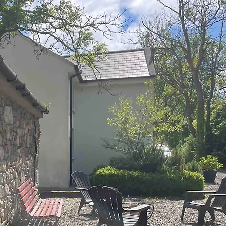 Scar Bridge 3 Bedrooms Sleeps 6 *