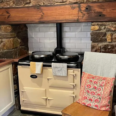 Scar Bridge 3 Bedrooms Sleeps 6