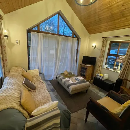 Scar Bridge 3 Bedrooms Sleeps 6 * Wexford