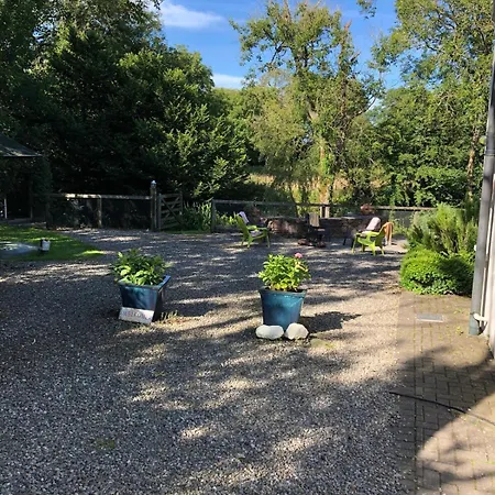 Scar Bridge 3 Bedrooms Sleeps 6 *