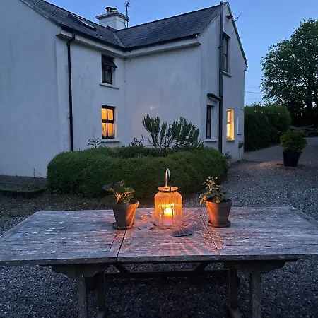 Scar Bridge 3 Bedrooms Sleeps 6 *