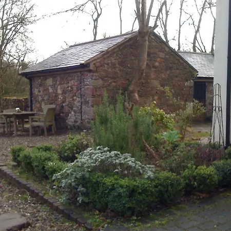 Scar Bridge 3 Bedrooms Sleeps 6