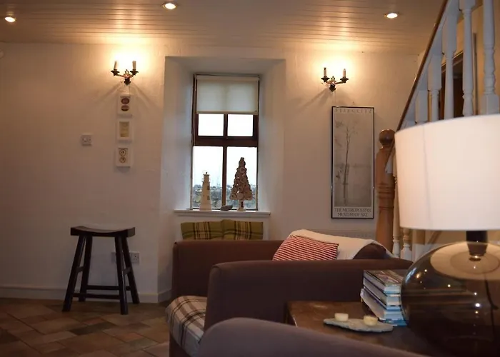 Дом отдыха Scar Bridge 3 Bedrooms Sleeps 6 *