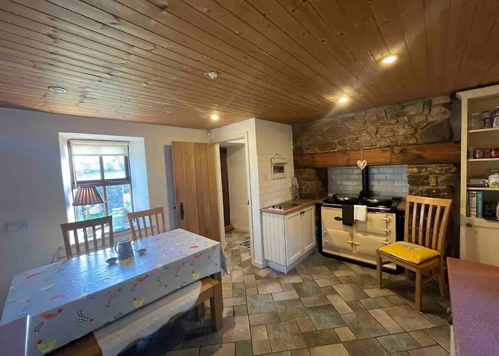 Scar Bridge 3 Bedrooms Sleeps 6 Дом отдыха