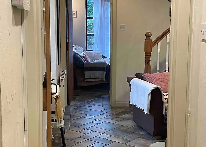 Дом отдыха Scar Bridge 3 Bedrooms Sleeps 6 *